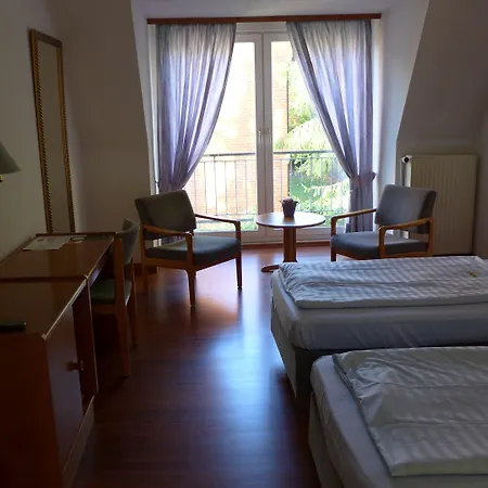 Heidpark Szálloda 3*